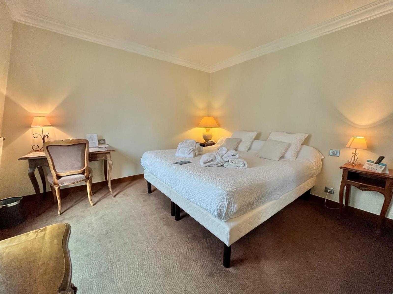 Logis Hotel Le Rivage Gien Exterior photo