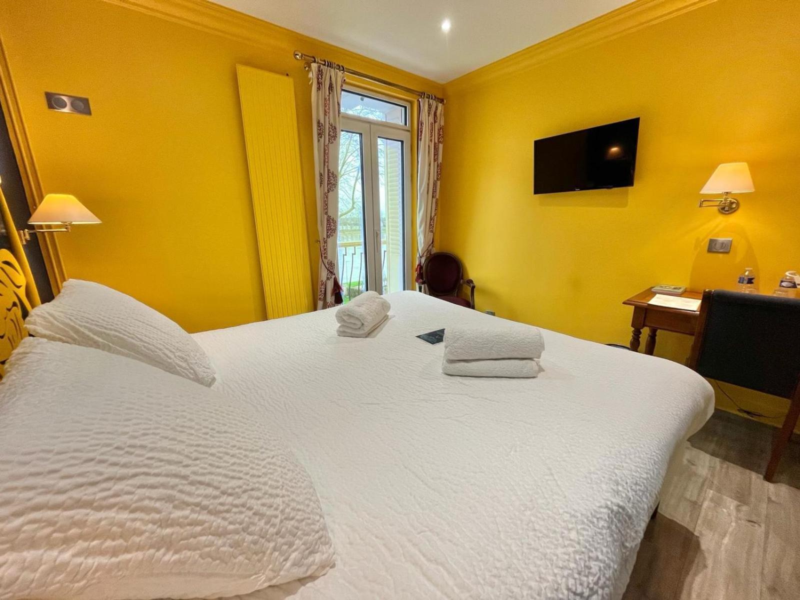 Logis Hotel Le Rivage Gien Exterior photo