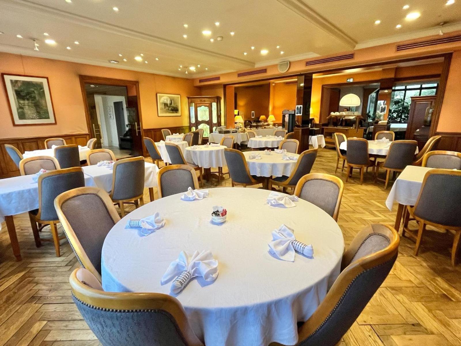 Logis Hotel Le Rivage Gien Exterior photo